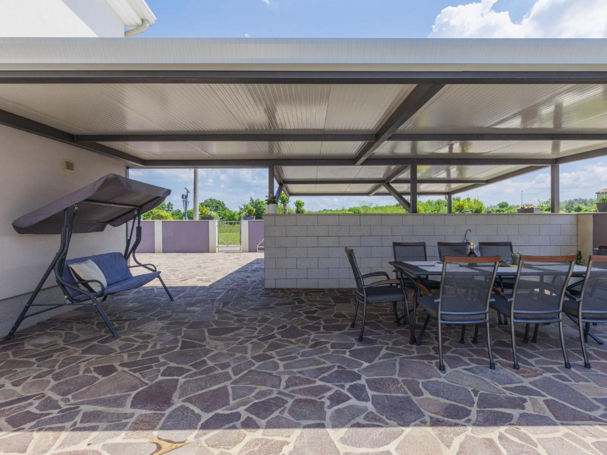 Holiday Home Villa Gocci By Interhome Kmeti Zewnętrze zdjęcie